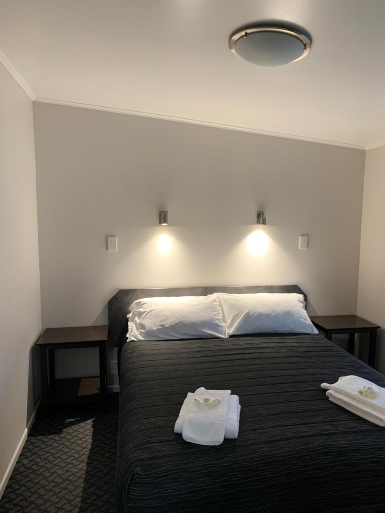 Travellers Inn Motel Гізбурн Екстер'єр фото